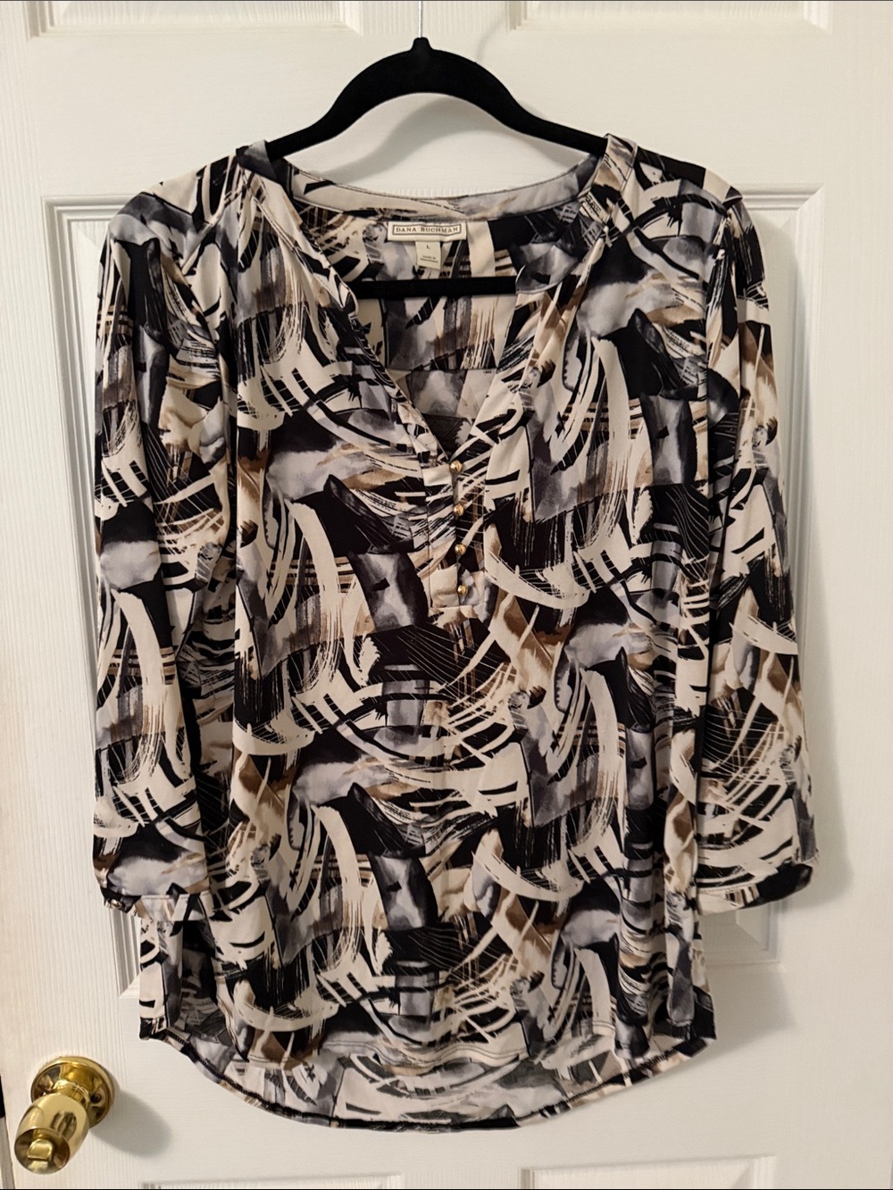 Dana Buchman Black, Cream & Tan Abstract Print V-Neck Blouse